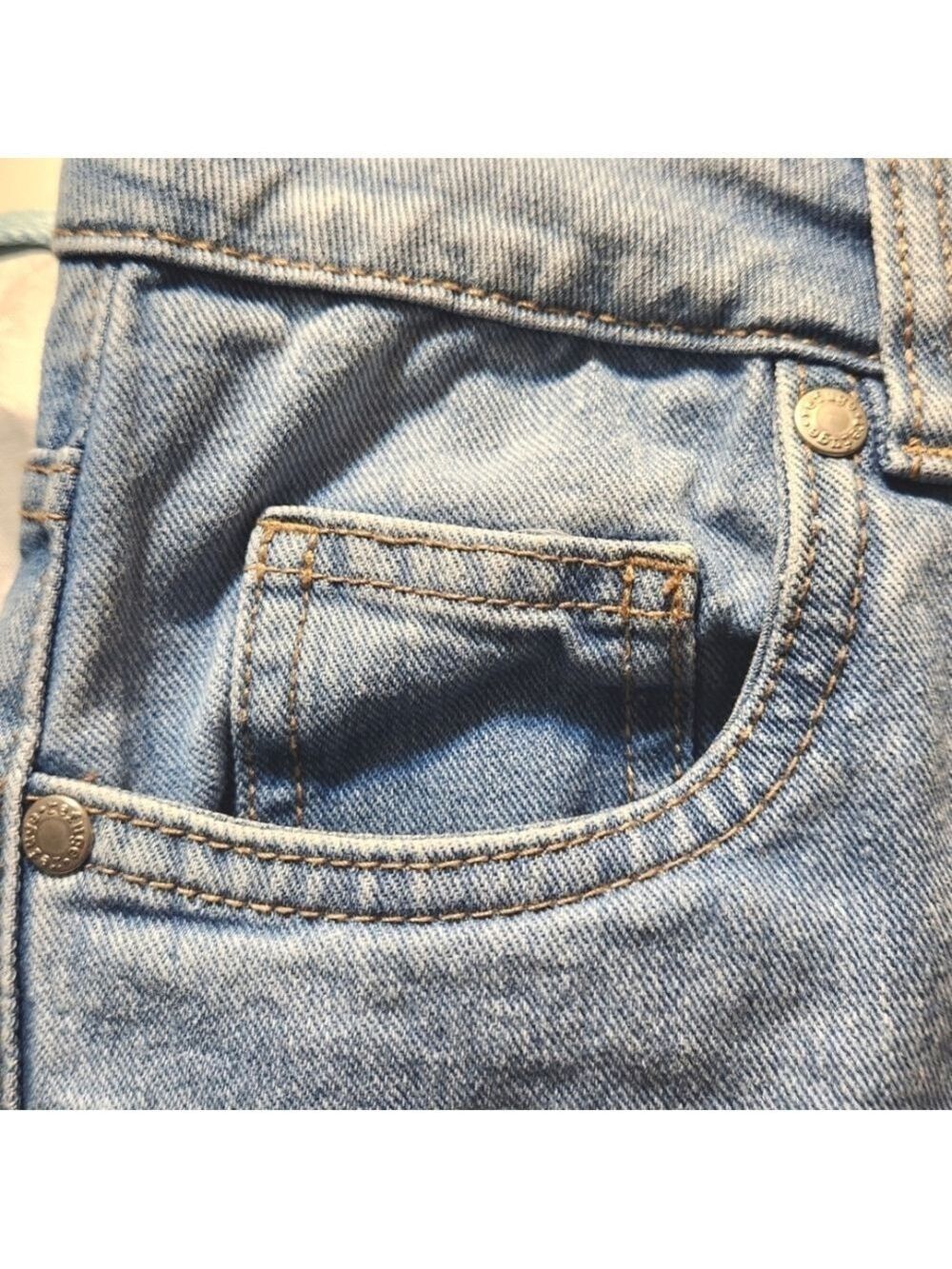 Refuge Denim High Rise Flare AUSTIN Jeans Medium Wash Faded Denim - Picture 9 of 12